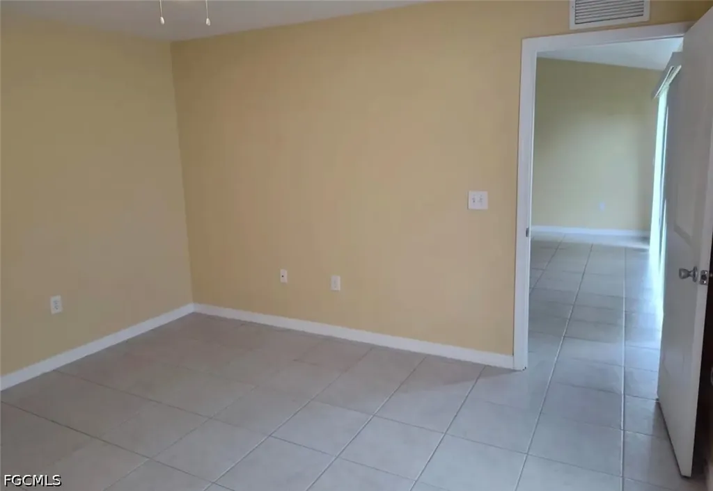 1109 NE 2nd Place Cape Coral FL 33909