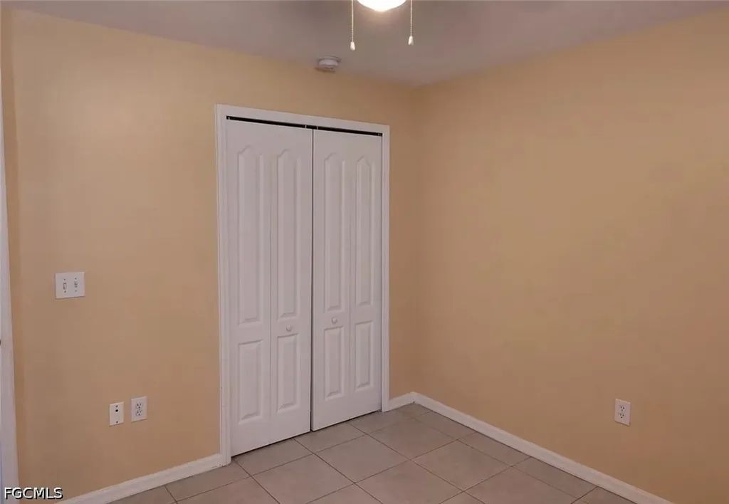 1109 NE 2nd Place Cape Coral FL 33909