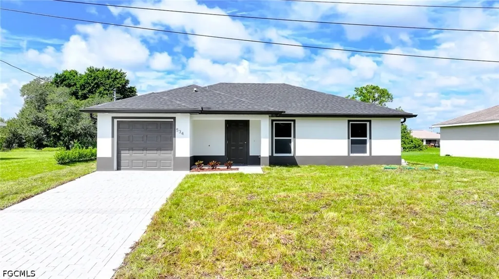 1011 Kent Street E Lehigh Acres FL 33974
