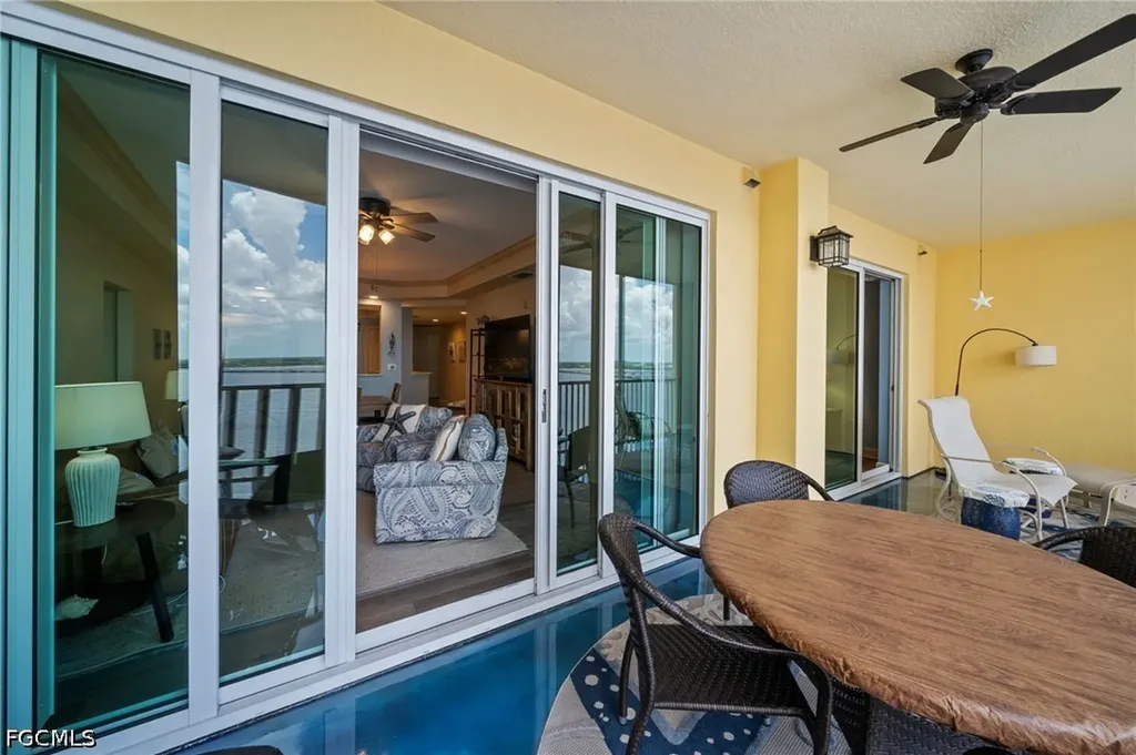 2743 1st Street Fort Myers FL 33916