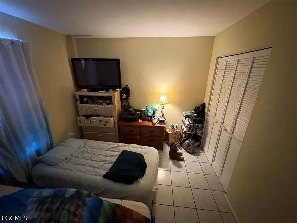 7582-7586 Carrier Road Fort Myers FL 33967