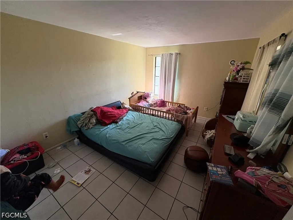 7582-7586 Carrier Road Fort Myers FL 33967