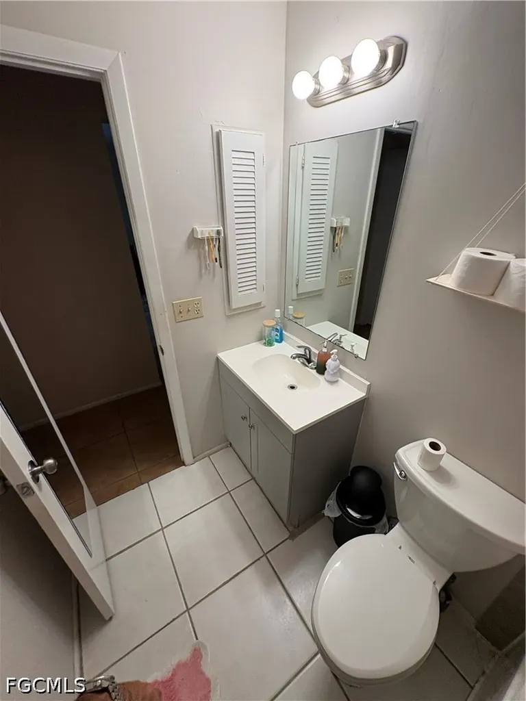 7582-7586 Carrier Road Fort Myers FL 33967