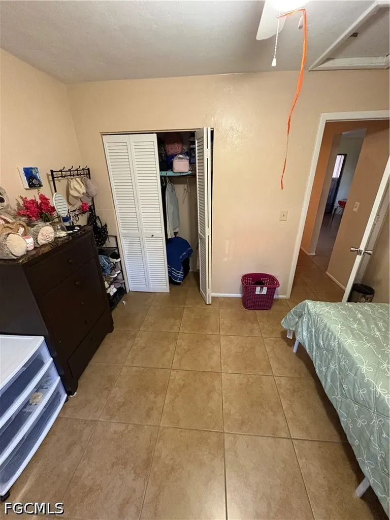 7582-7586 Carrier Road Fort Myers FL 33967
