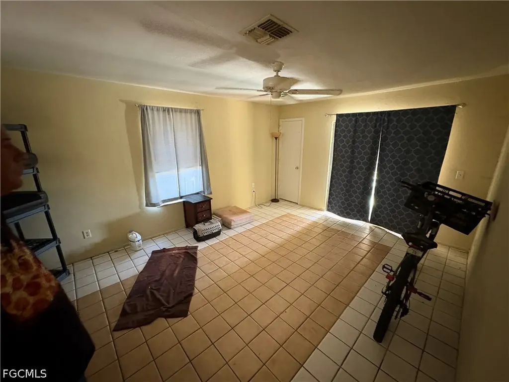 7582-7586 Carrier Road Fort Myers FL 33967