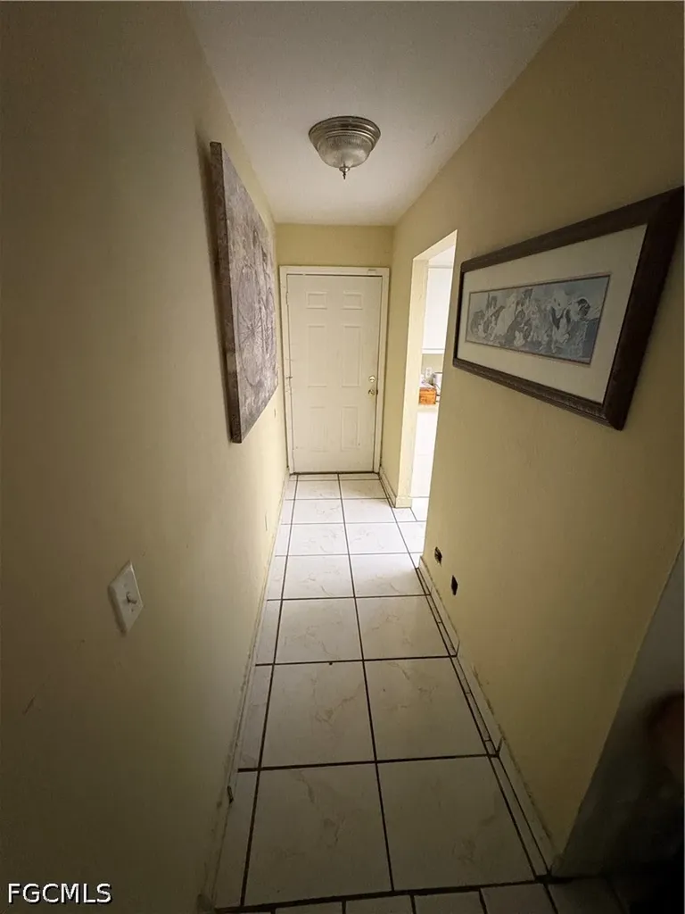 7582-7586 Carrier Road Fort Myers FL 33967