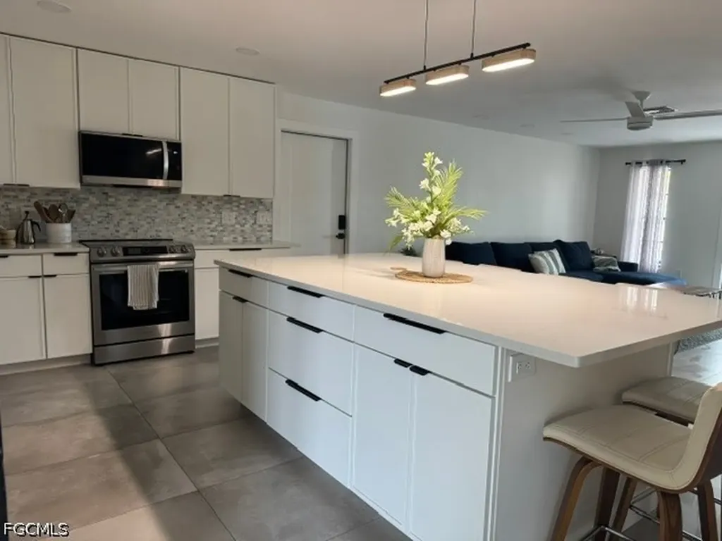 27541 Suffridge Drive Bonita Springs FL 34135