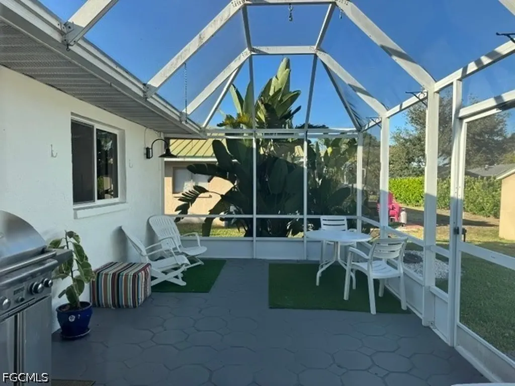 27541 Suffridge Drive Bonita Springs FL 34135