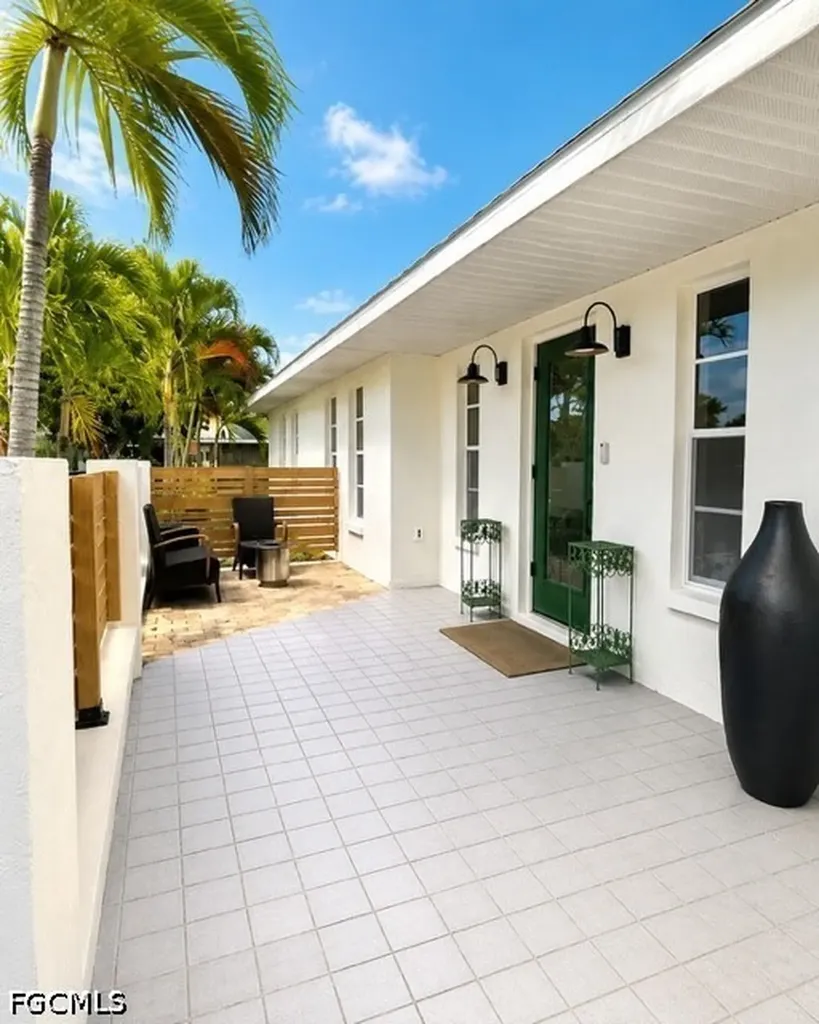 27541 Suffridge Drive Bonita Springs FL 34135