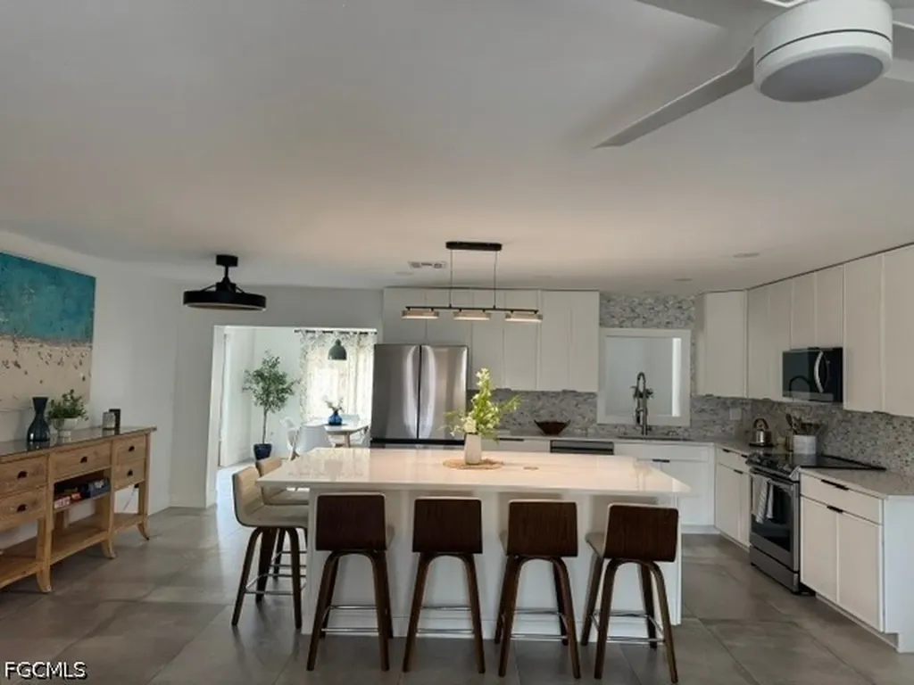27541 Suffridge Drive Bonita Springs FL 34135