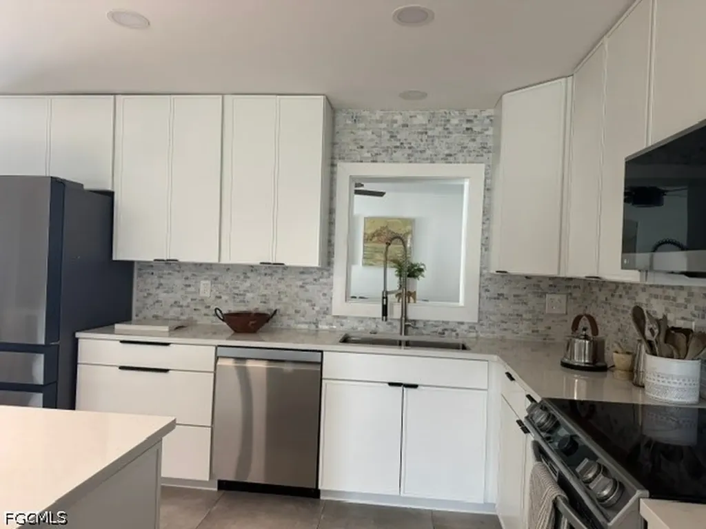 27541 Suffridge Drive Bonita Springs FL 34135