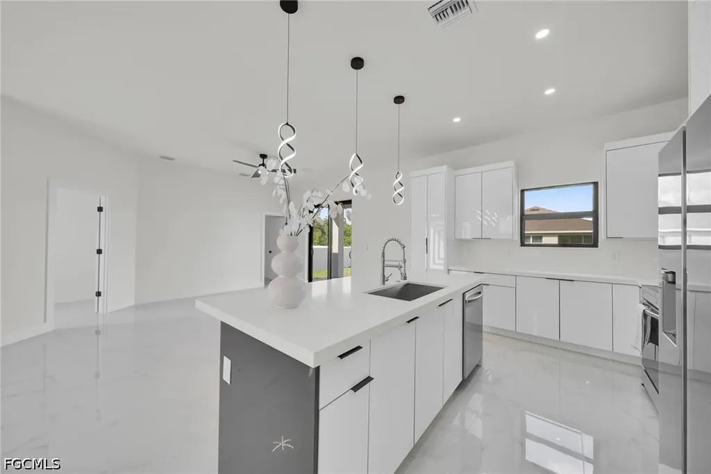 2903 NW 3rd Street Cape Coral FL 33993