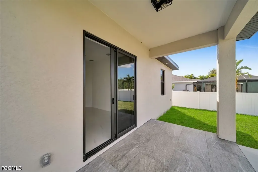 2903 NW 3rd Street Cape Coral FL 33993