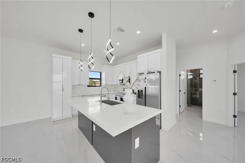 2903 NW 3rd Street Cape Coral FL 33993