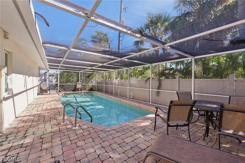 210 Hibiscus Drive Fort Myers Beach FL 33931