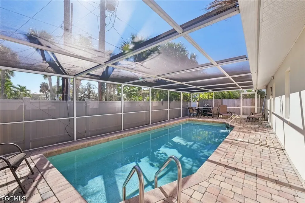 210 Hibiscus Drive Fort Myers Beach FL 33931