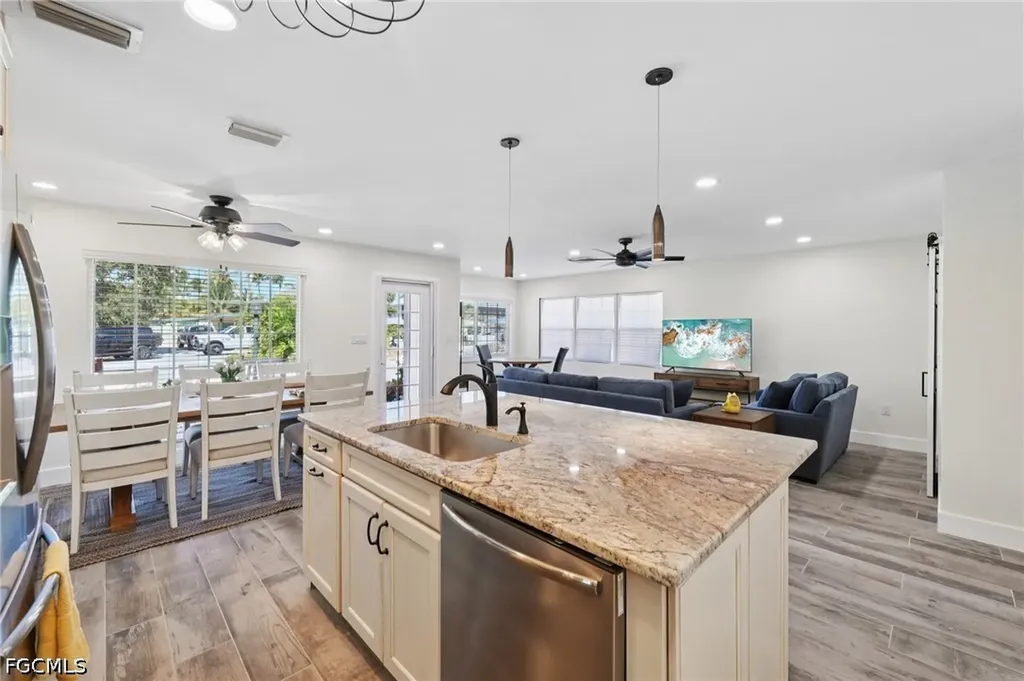 210 Hibiscus Drive Fort Myers Beach FL 33931