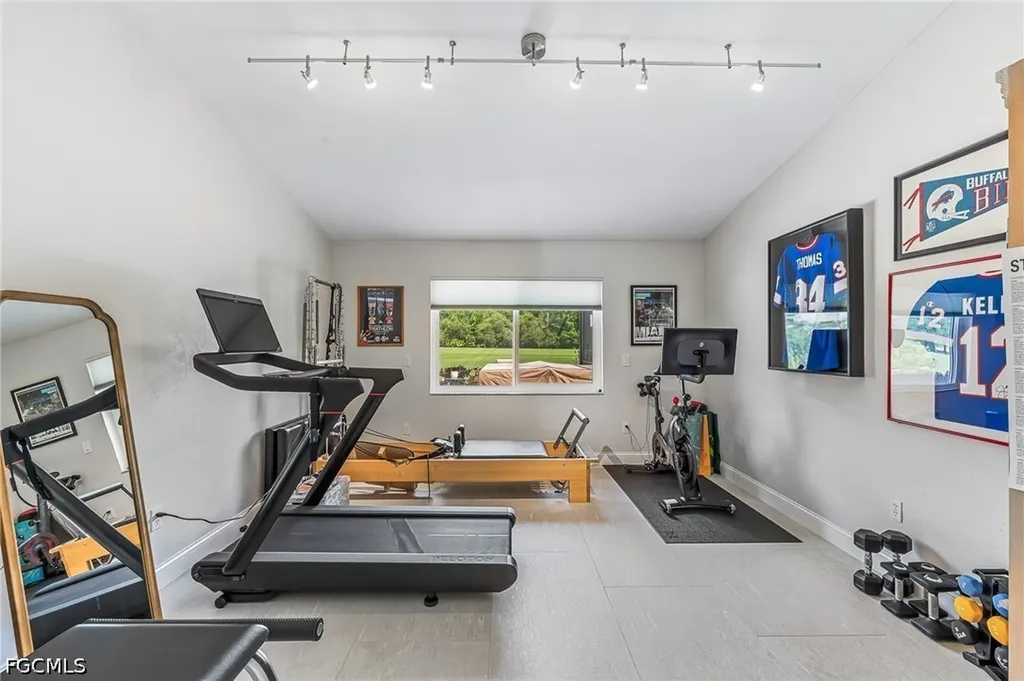 14561 Old Hickory Boulevard Fort Myers FL 33912