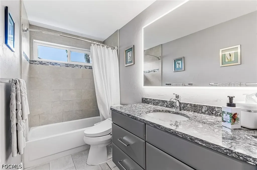 14561 Old Hickory Boulevard Fort Myers FL 33912