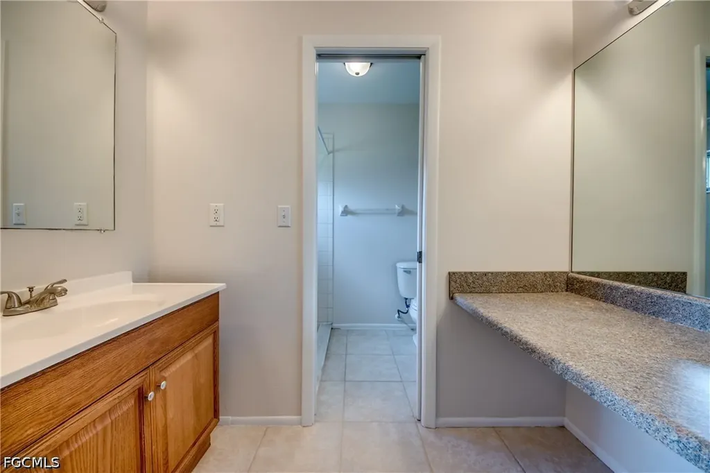 1315 SE 33rd Terrace Cape Coral FL 33904