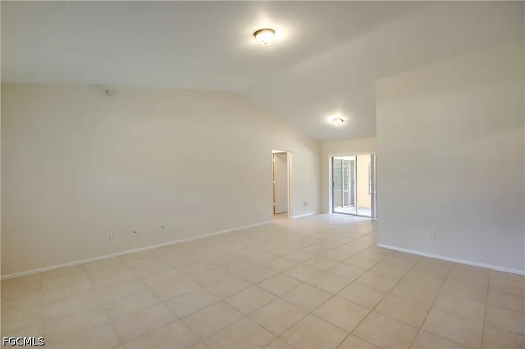 1315 SE 33rd Terrace Cape Coral FL 33904