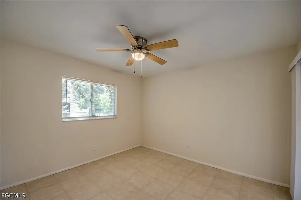 1315 SE 33rd Terrace Cape Coral FL 33904