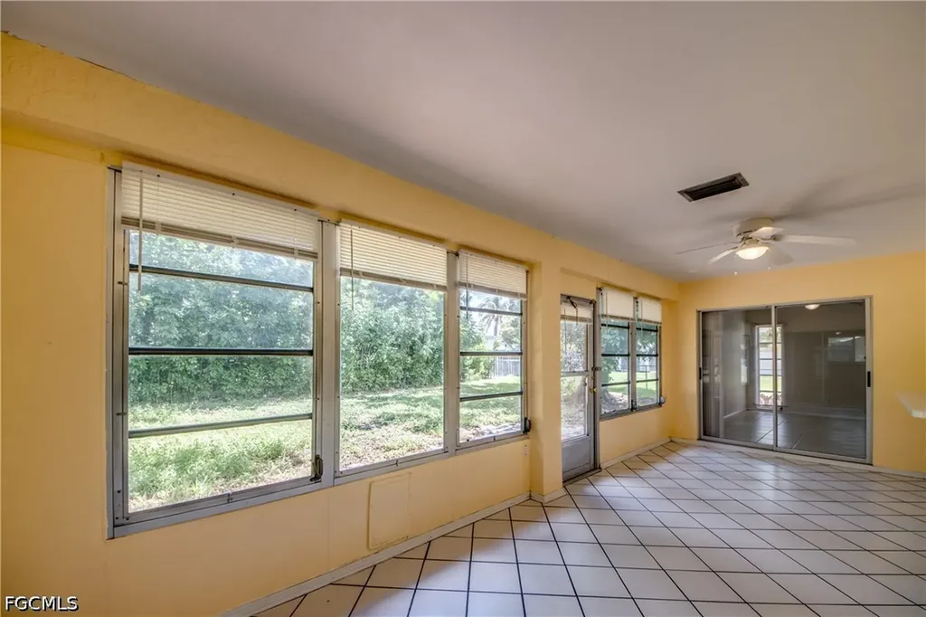 1315 SE 33rd Terrace Cape Coral FL 33904