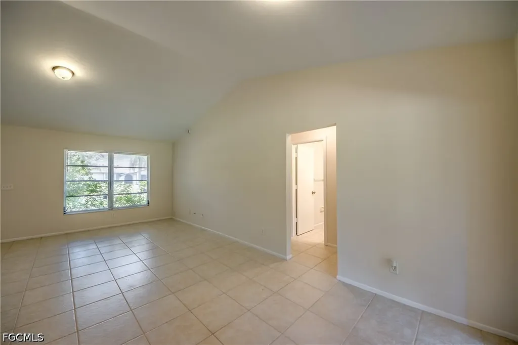1315 SE 33rd Terrace Cape Coral FL 33904