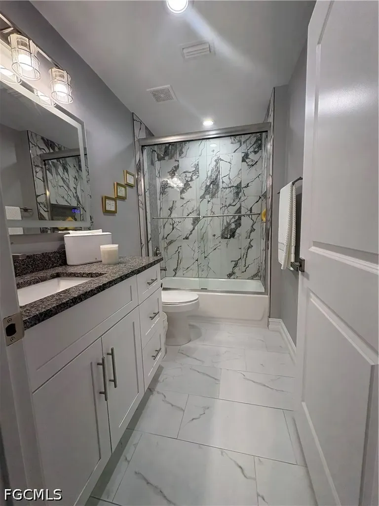 9019 S Castle Circle Labelle FL 33935