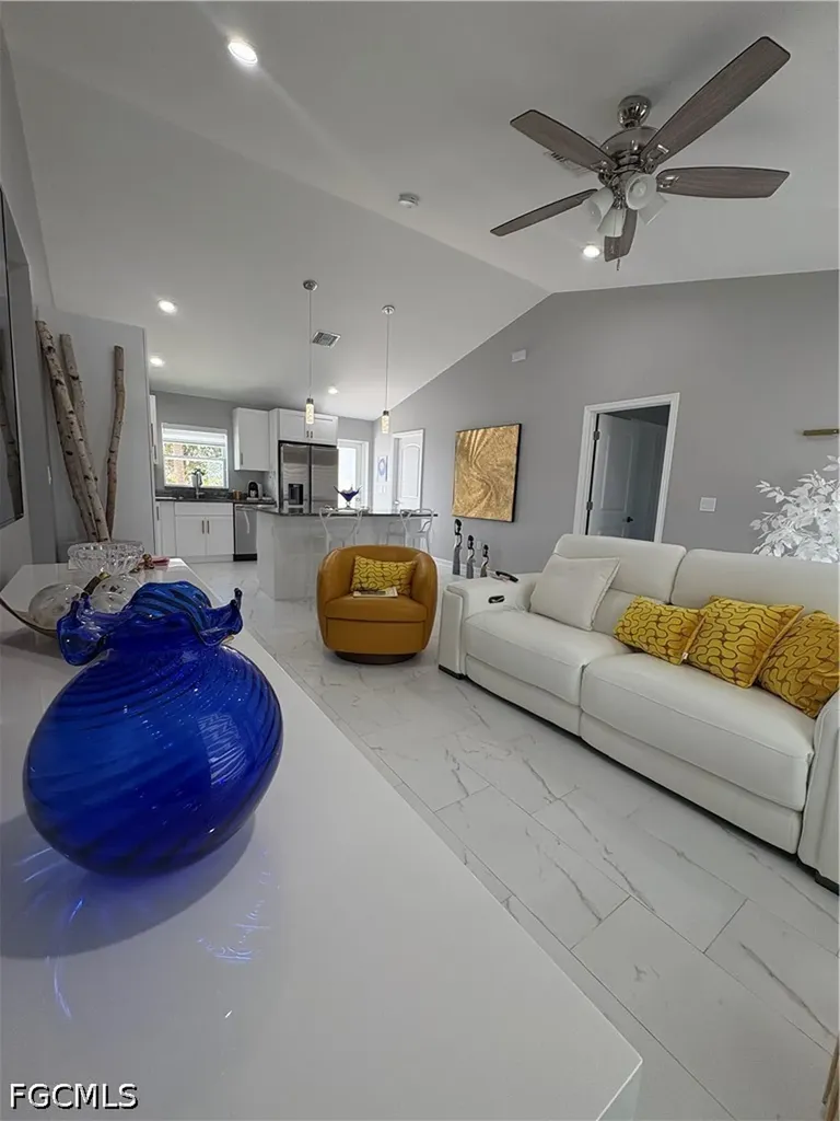 9019 S Castle Circle Labelle FL 33935