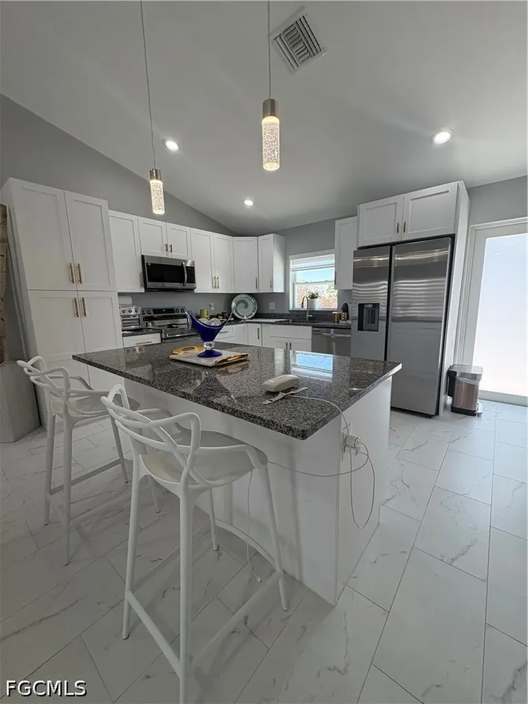 9019 S Castle Circle Labelle FL 33935