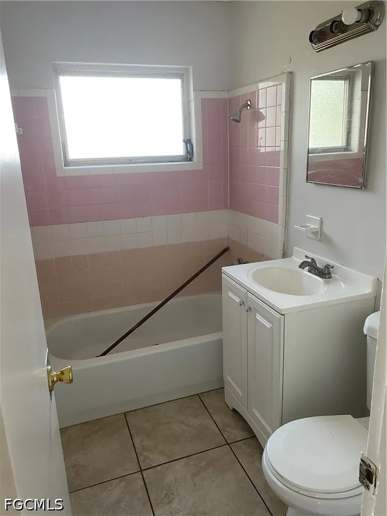 216 Oregon Way Lehigh Acres FL 33936