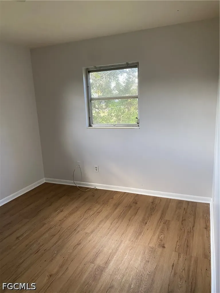 216 Oregon Way Lehigh Acres FL 33936