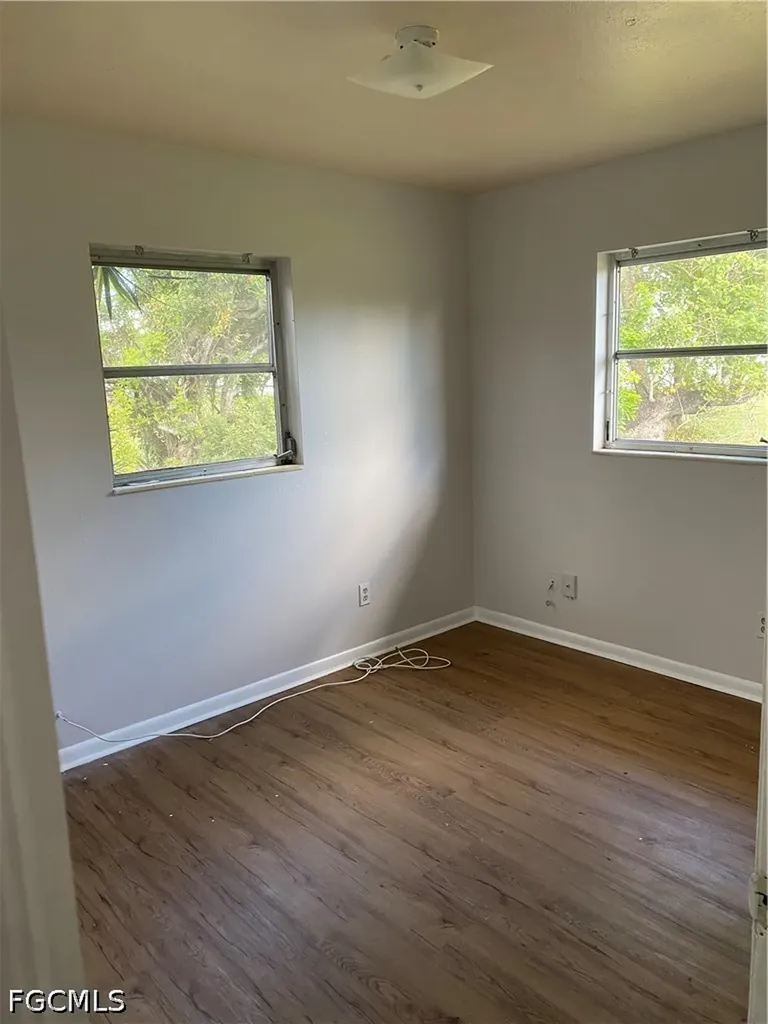 216 Oregon Way Lehigh Acres FL 33936