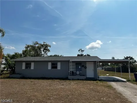 216 Oregon Way Lehigh Acres FL 33936