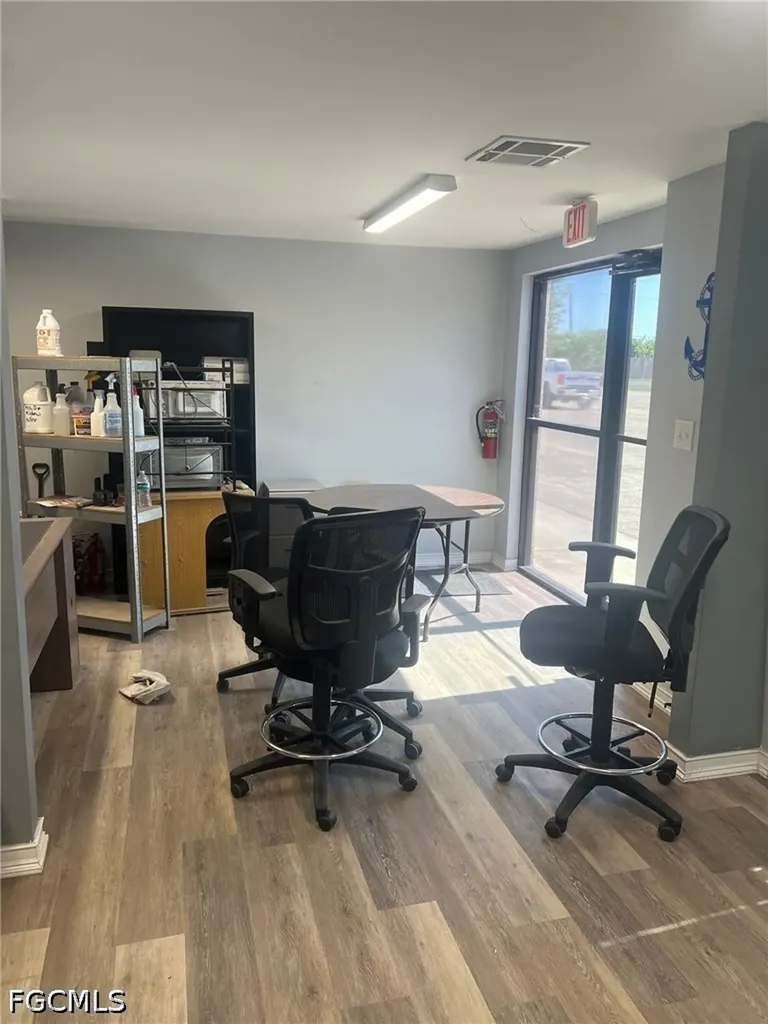 908 NE 24th Lane Cape Coral FL 33909