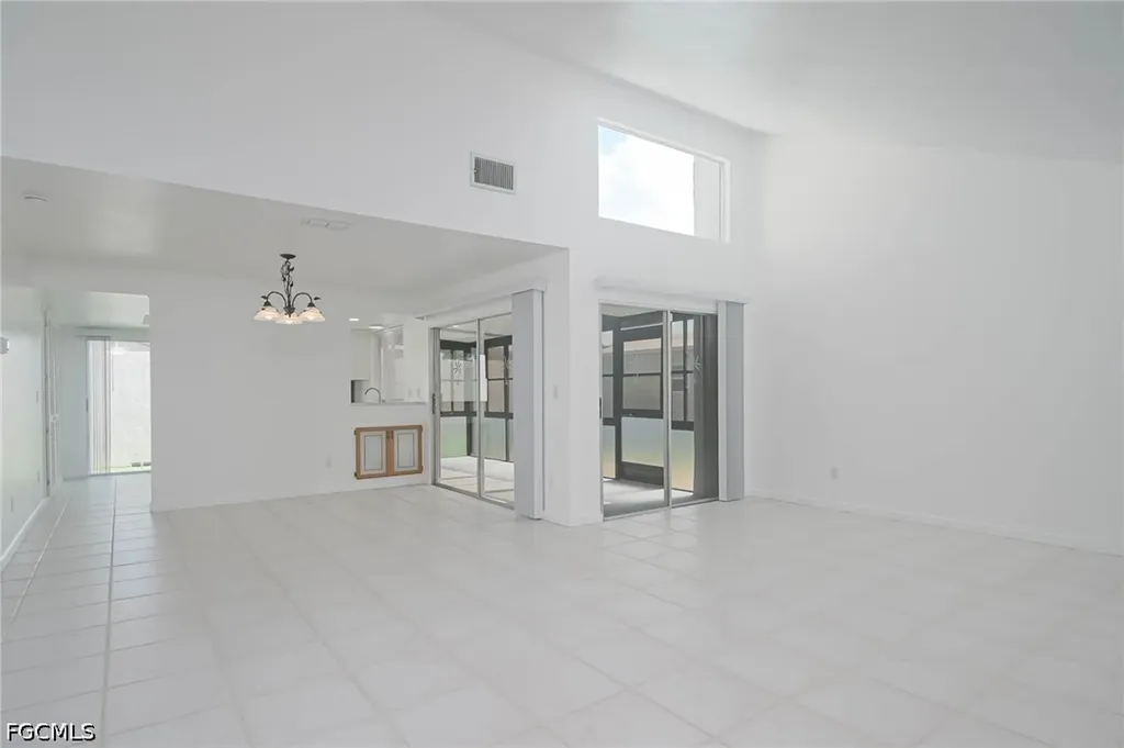 9833 Maplecrest Circle Lehigh Acres FL 33936