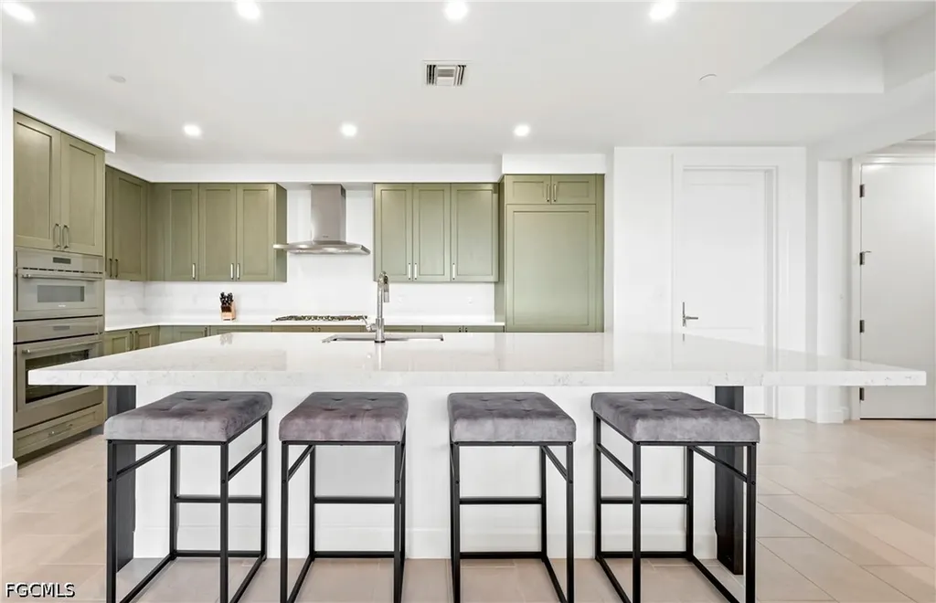 1125 Central Avenue Naples FL 34102