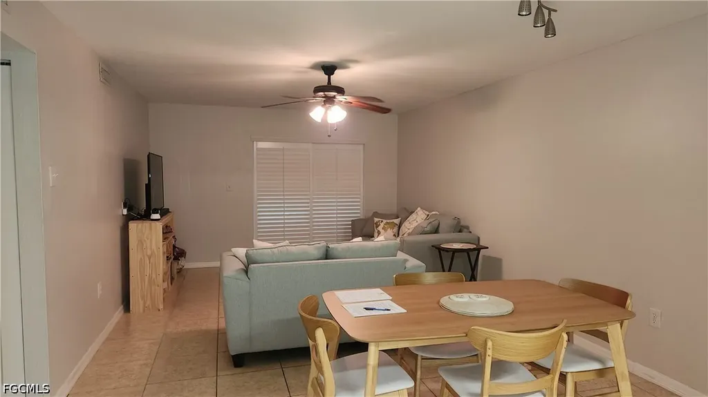 2121 Collier Avenue Fort Myers FL 33901