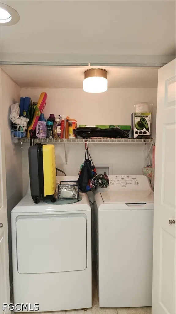 2121 Collier Avenue Fort Myers FL 33901