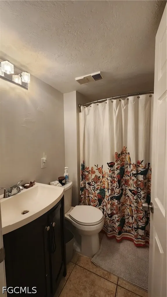 2121 Collier Avenue Fort Myers FL 33901