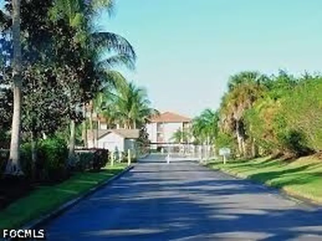 11540 Caravel Circle Fort Myers FL 33908