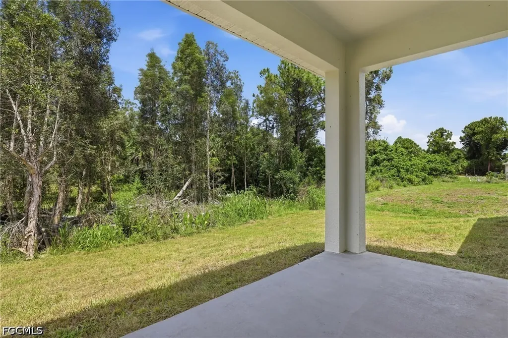 4708 27th Street SW Lehigh Acres FL 33973
