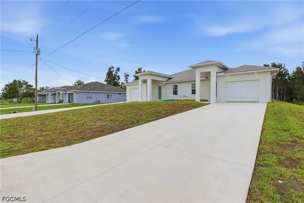 4708 27th Street SW Lehigh Acres FL 33973