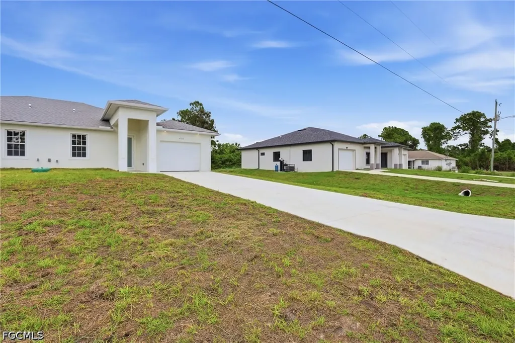4708 27th Street SW Lehigh Acres FL 33973