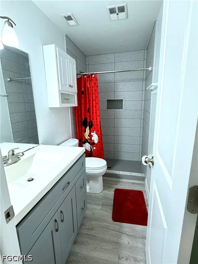 3032 SE Santa Barbara Place Cape Coral FL 33904