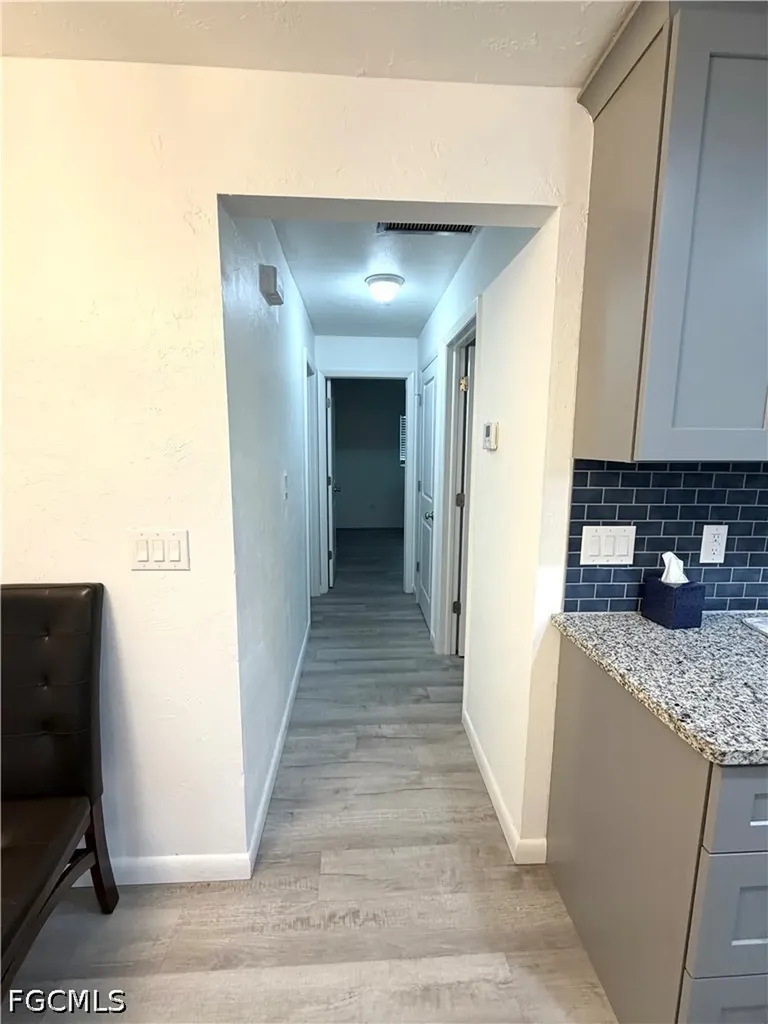 3032 SE Santa Barbara Place Cape Coral FL 33904
