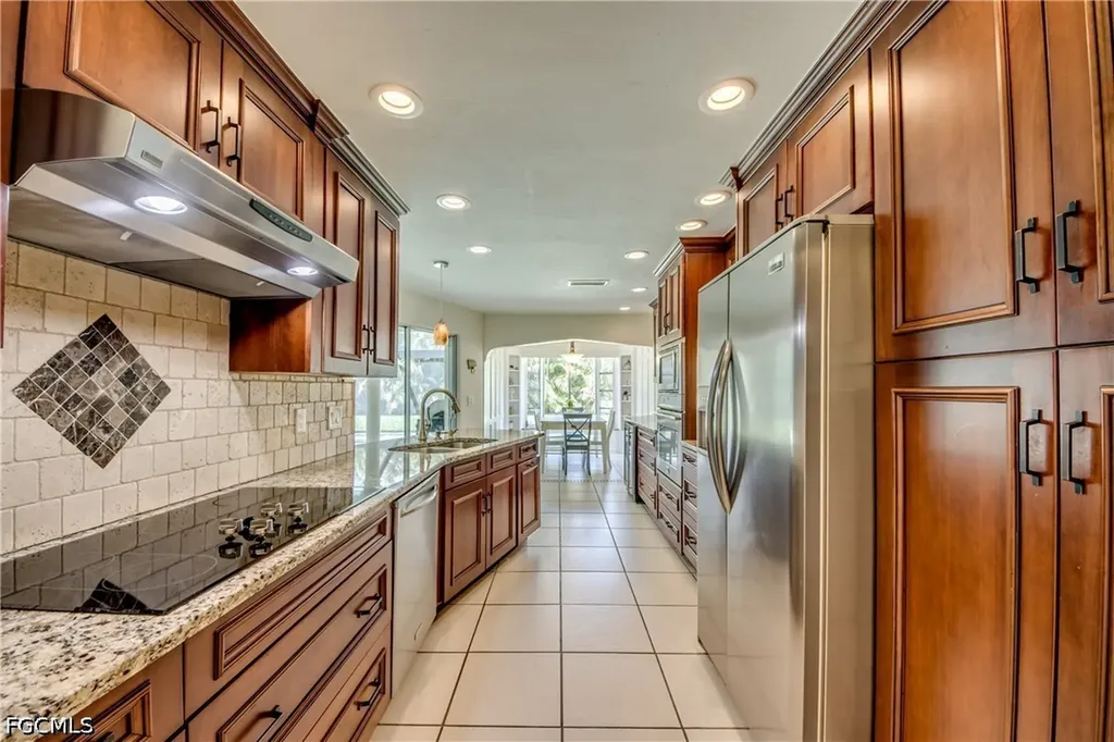 4424 SE 11th Place Cape Coral FL 33904