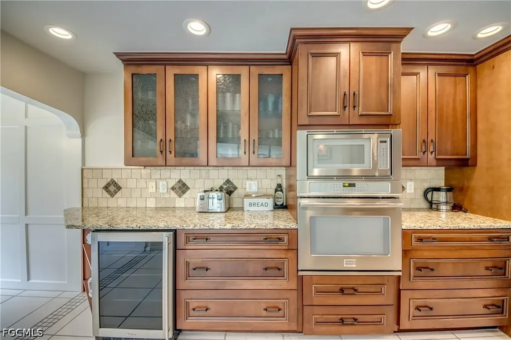 4424 SE 11th Place Cape Coral FL 33904