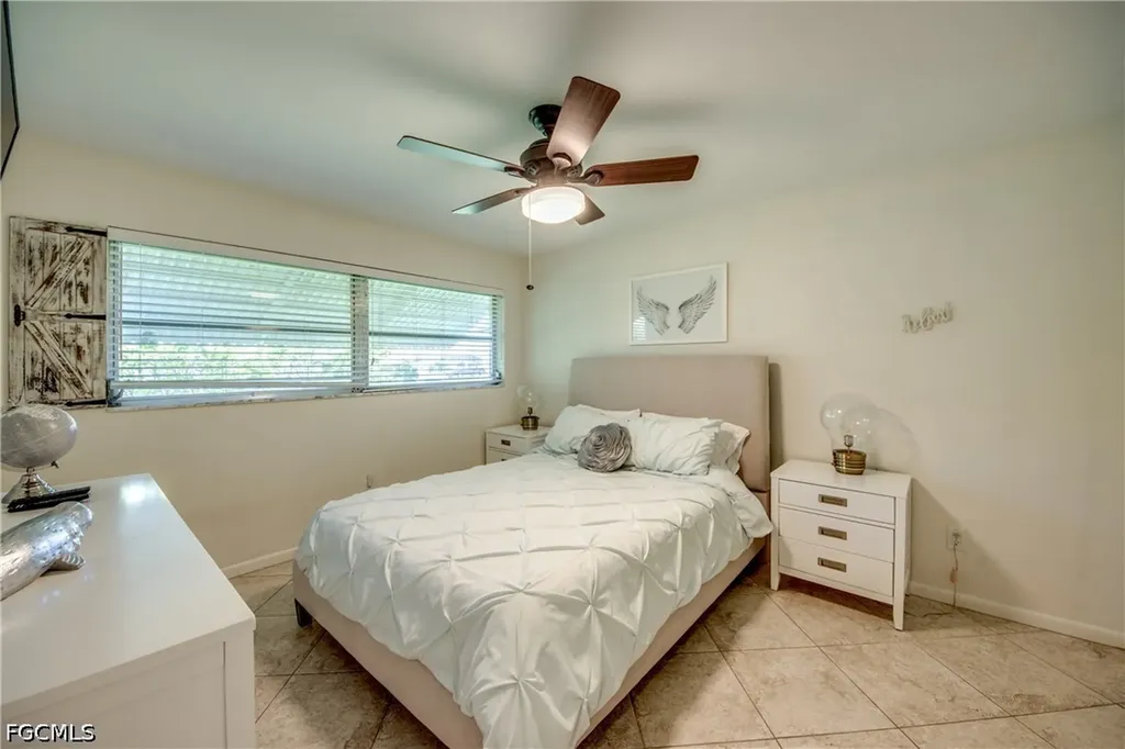 4424 SE 11th Place Cape Coral FL 33904